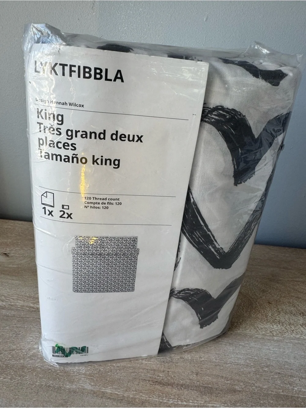 IKEA LYKTFIBBLA King Duvet Cover - White with Black Heart Print
